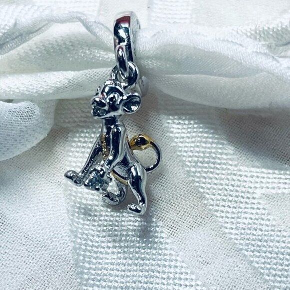 🦁 NWOT Simba Charm - The Lion King✨ - Picture 7 of 9